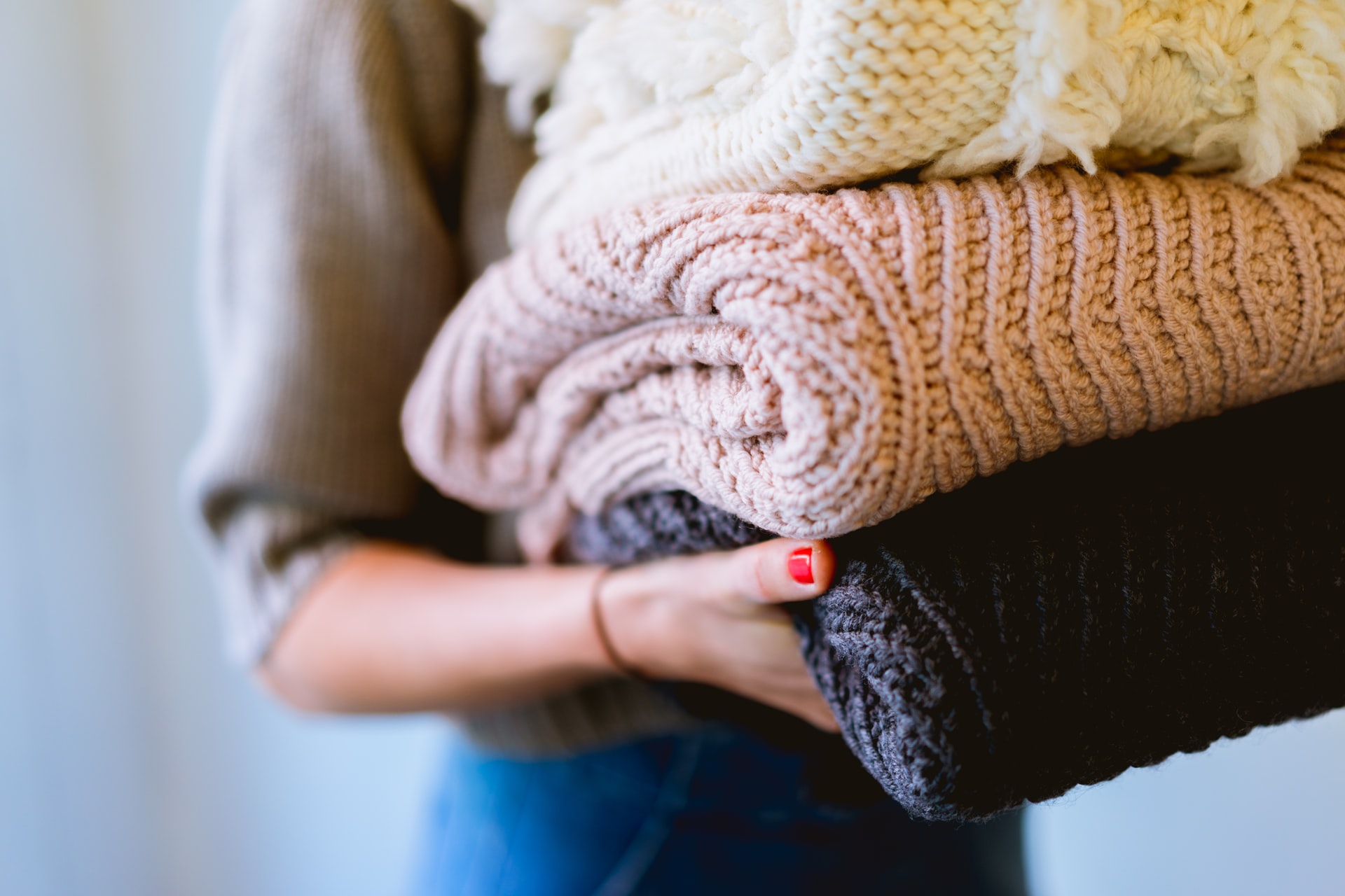 8 swetrów, dla których w tym sezonie pokochasz zimę
