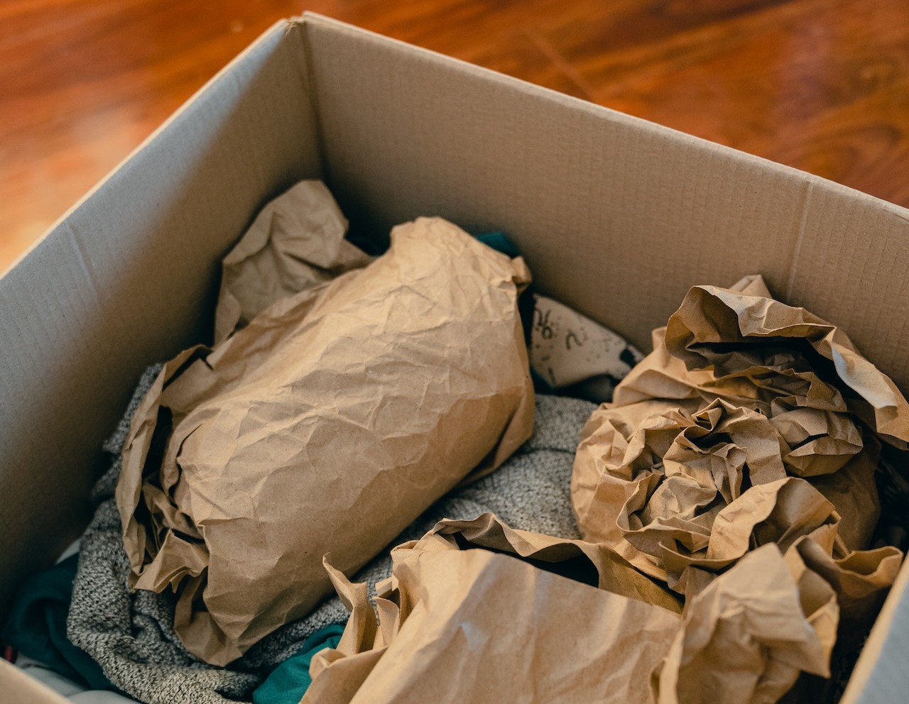 Co przyda się do samodzielnego zapakowania kartonu?